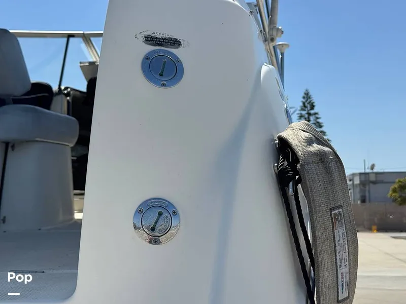 Slide: The Image of Bayliner 245 2005 - 16333910