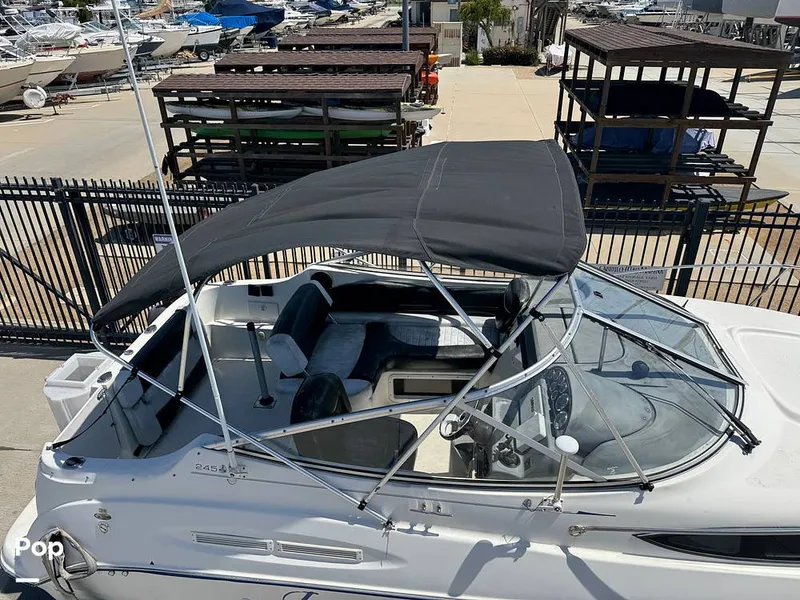 Slide: The Image of Bayliner 245 2005 - 16333927