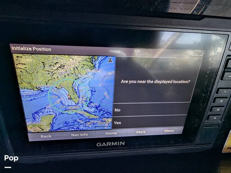 Slide: The Image of Crownline Boats E235XS 2023 - 16098795