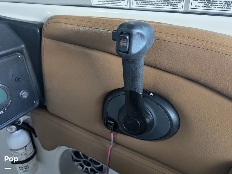 Slide: The Image of Crownline Boats E235XS 2023 - 16098796