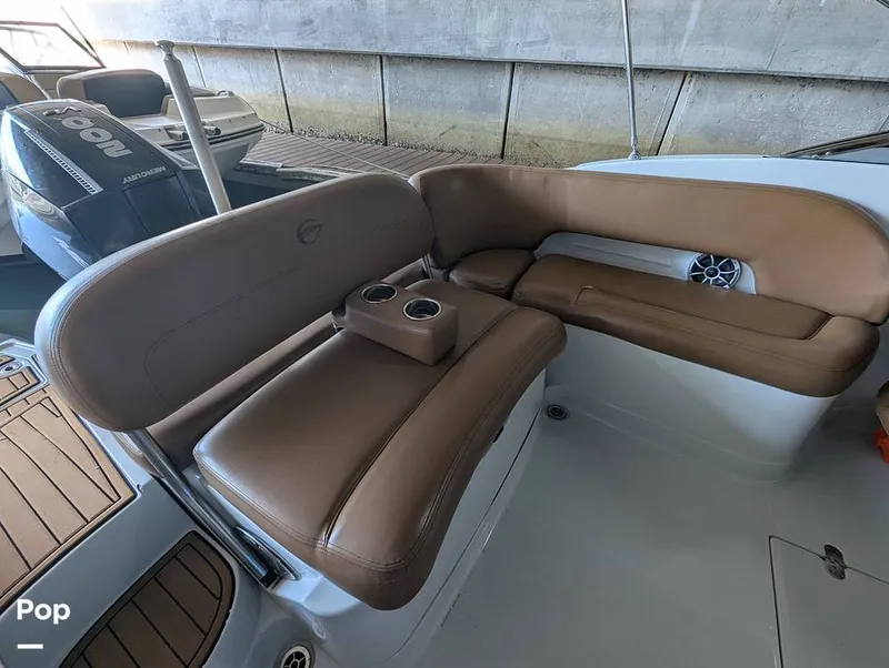 Slide: The Image of Crownline Boats E235XS 2023 - 16098801