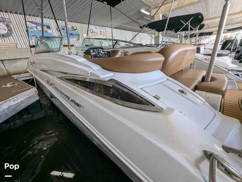 Slide: The Image of Crownline Boats E235XS 2023 - 16098838