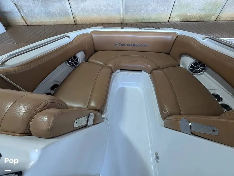 Slide: The Image of Crownline Boats E235XS 2023 - 16098846