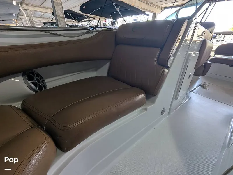 Slide: The Image of Crownline Boats E235XS 2023 - 16098848
