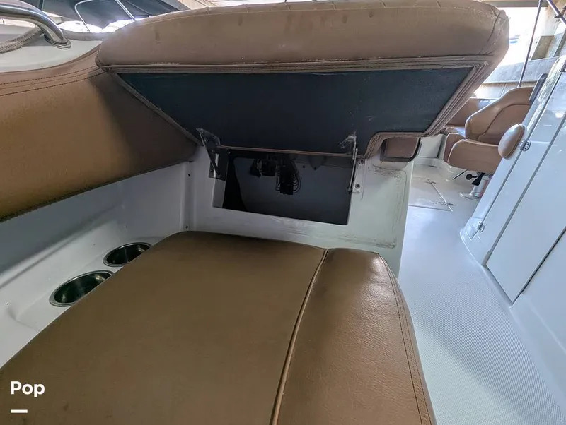 Slide: The Image of Crownline Boats E235XS 2023 - 16098851