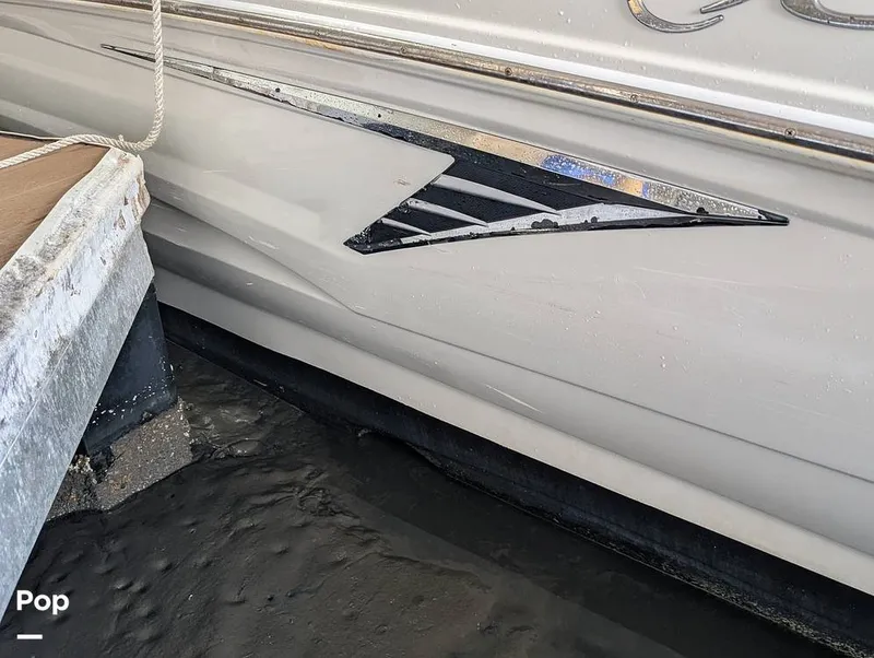 Slide: The Image of Crownline Boats E235XS 2023 - 16098862