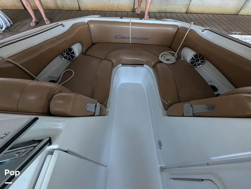 Slide: The Image of Crownline Boats E235XS 2023 - 16099086