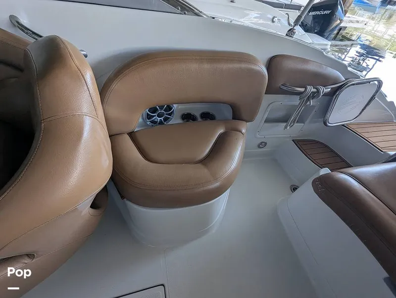 Slide: The Image of Crownline Boats E235XS 2023 - 16099107