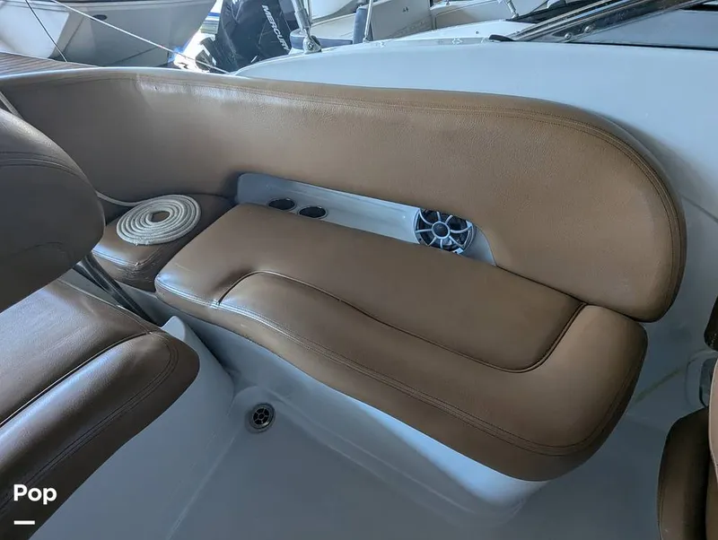 Slide: The Image of Crownline Boats E235XS 2023 - 16099127