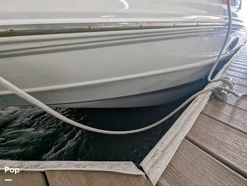 Slide: The Image of Crownline Boats E235XS 2023 - 16099159