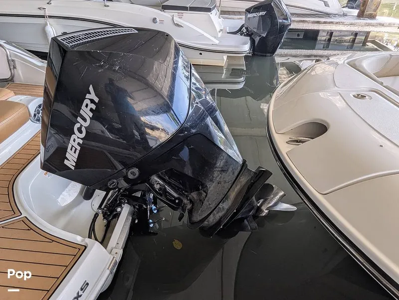 Slide: The Image of Crownline Boats E235XS 2023 - 16099163