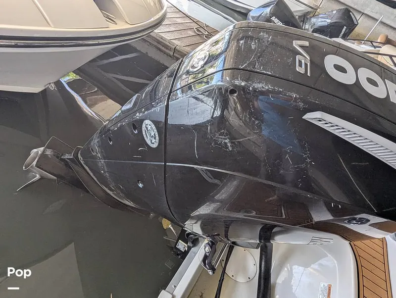 Slide: The Image of Crownline Boats E235XS 2023 - 16099164