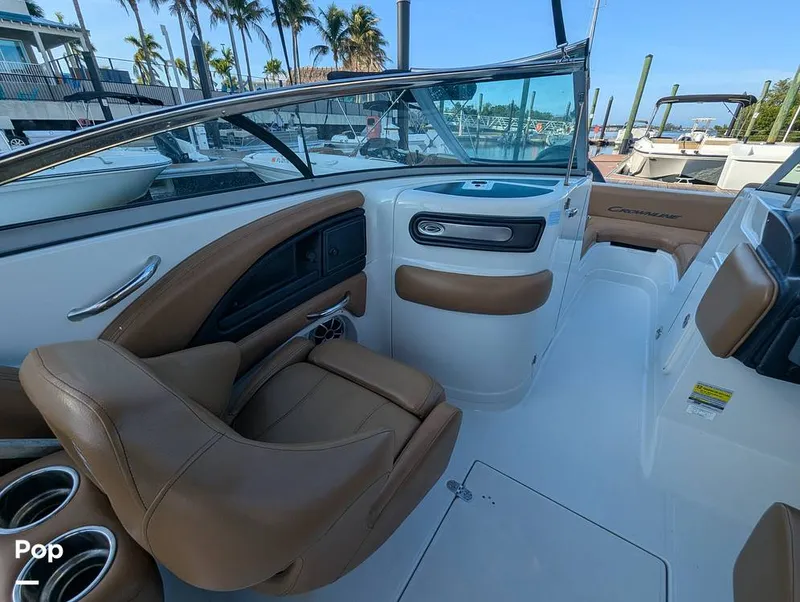 Slide: The Image of Crownline Boats E235XS 2023 - 16099624