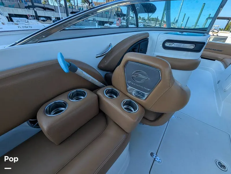 Slide: The Image of Crownline Boats E235XS 2023 - 16099632