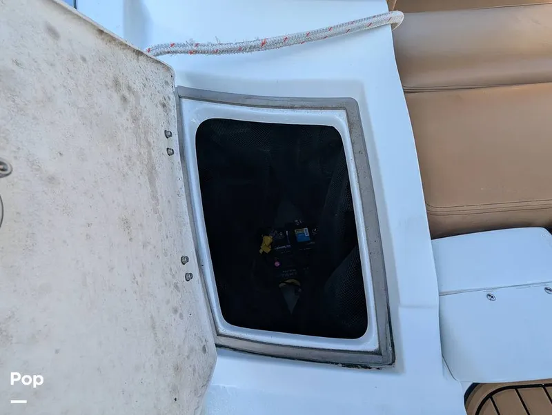 Slide: The Image of Crownline Boats E235XS 2023 - 16099677