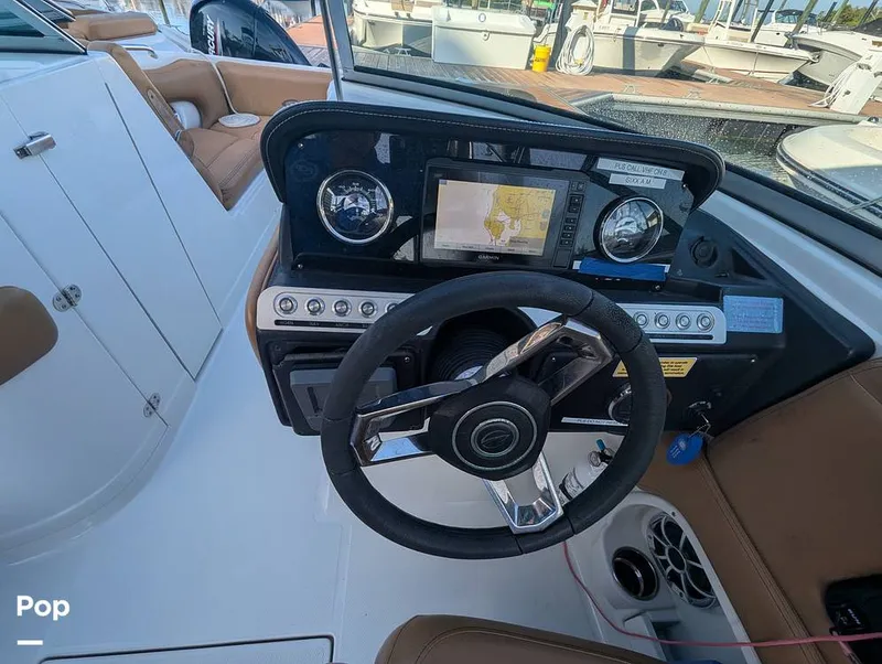 Slide: The Image of Crownline Boats E235XS 2023 - 16099609