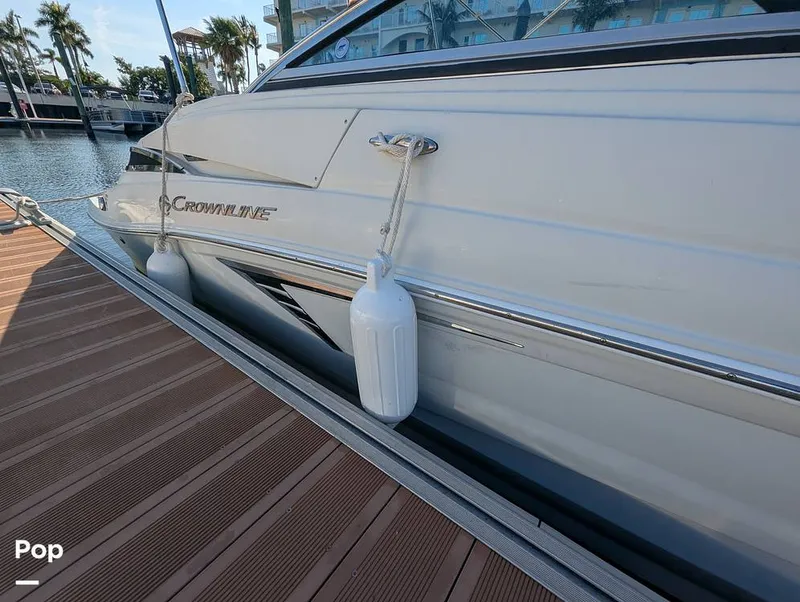 Slide: The Image of Crownline Boats E235XS 2023 - 16099697