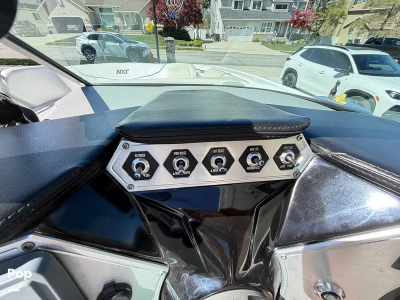 Slide: The Image of Mastercraft NXT22 2018 - 16341680