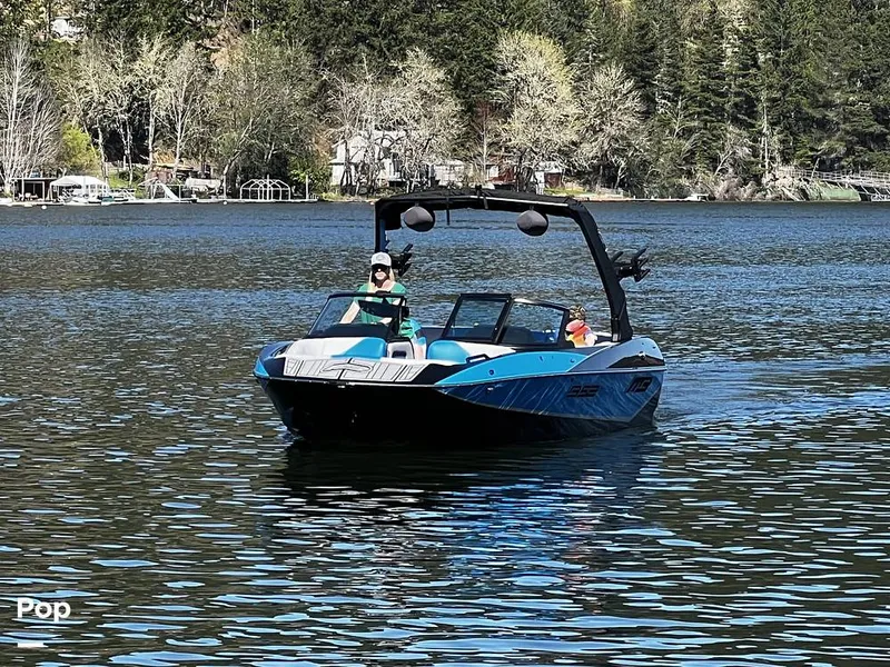 Slide: The Image of MB Sports B52 21 Classic 2023 - 16203001