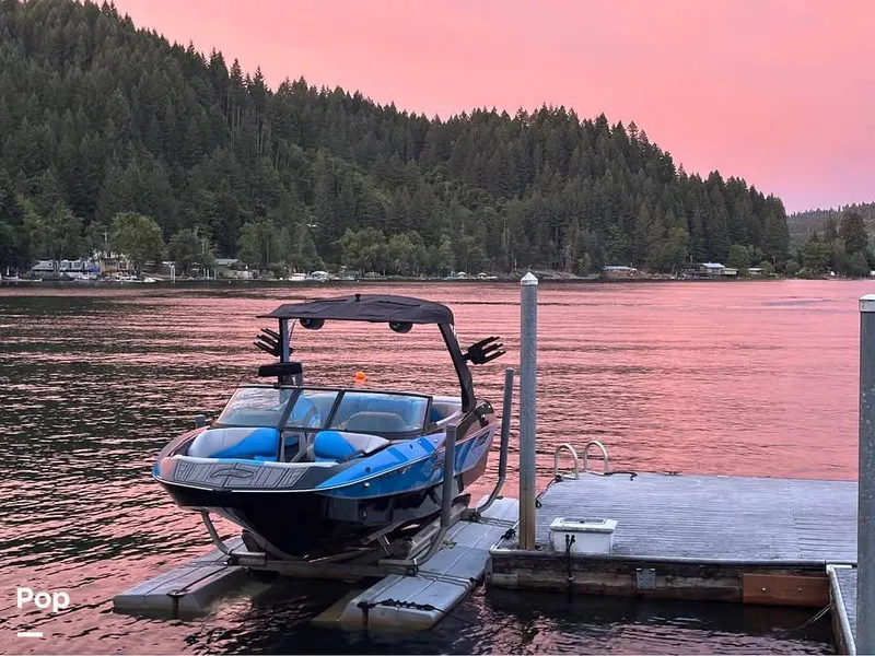 Slide: The Image of MB Sports B52 21 Classic 2023 - 16193549