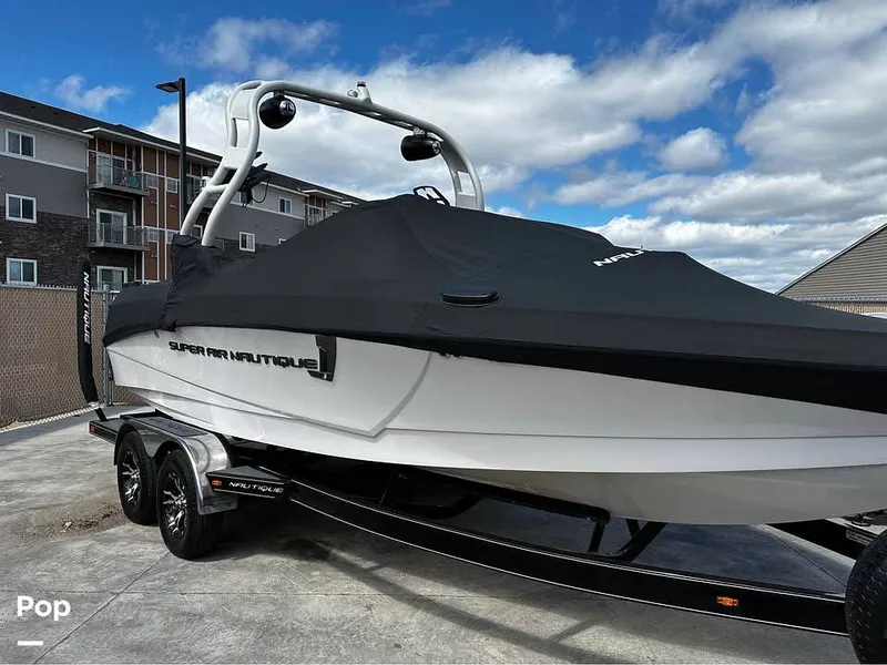 Slide: The Image of Cover - Full Boat - 16148905