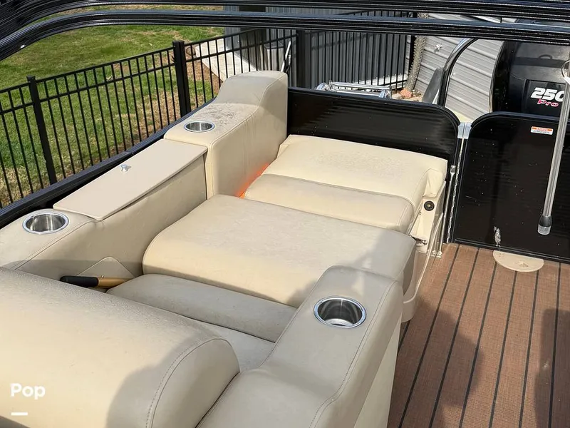 Slide: The Image of Manitou OASIS 23 SHP 2018 - 16271771