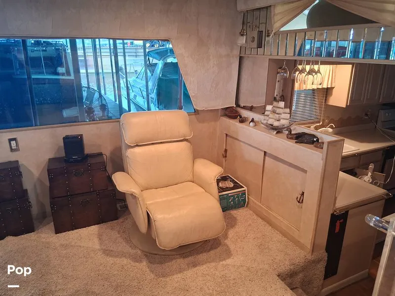 Slide: The Image of Main Cabin - 16144102