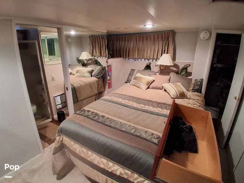 Slide: The Image of Master Stateroom - 16144107