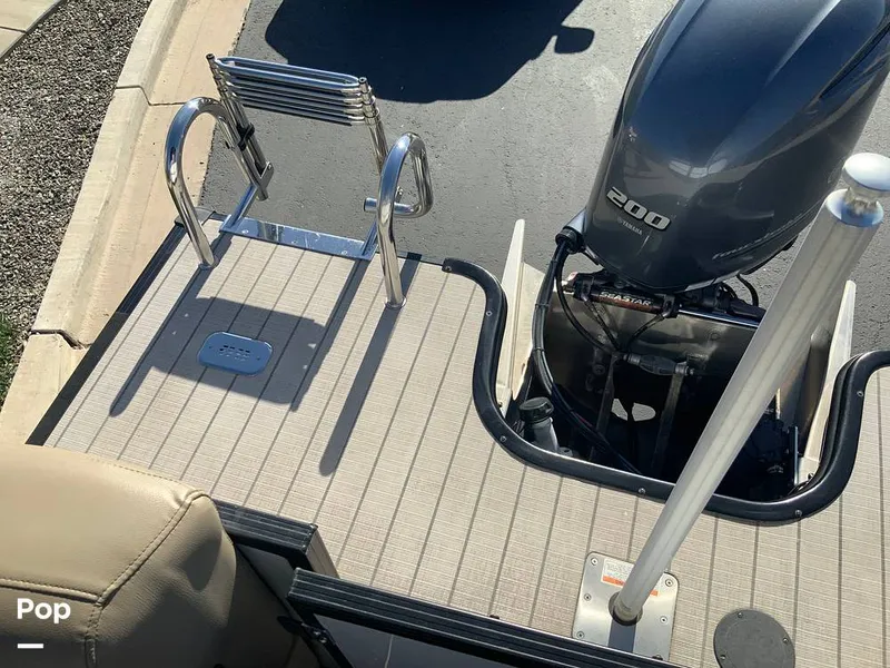 Slide: The Image of Starcraft SLS-3 TRI 2019 - 16124285