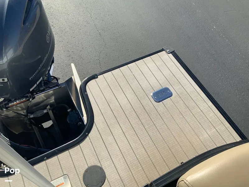 Slide: The Image of Starcraft SLS-3 TRI 2019 - 16124287