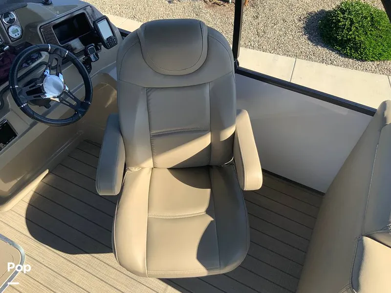 Slide: The Image of Starcraft SLS-3 TRI 2019 - 16124407