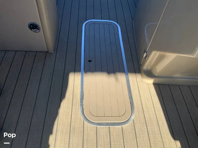 Slide: The Image of Starcraft SLS-3 TRI 2019 - 16124709