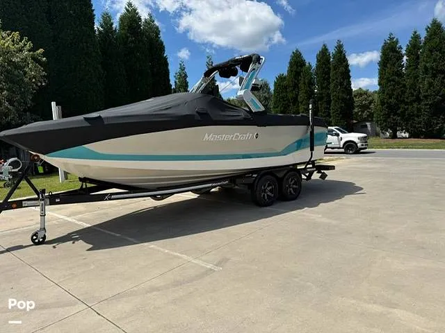 Slide: The Image of Mastercraft X24 2022 - 16215816