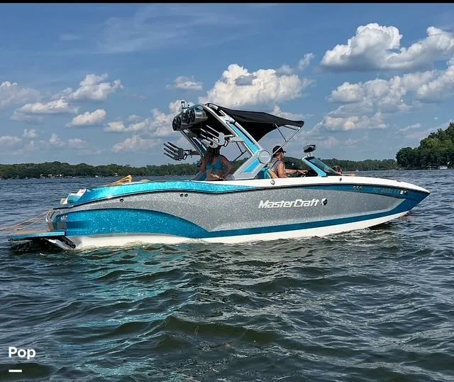 Slide: The Image of Mastercraft X24 2022 - 16215817