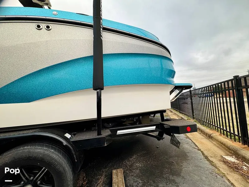 Slide: The Image of Mastercraft X24 2022 - 16236910