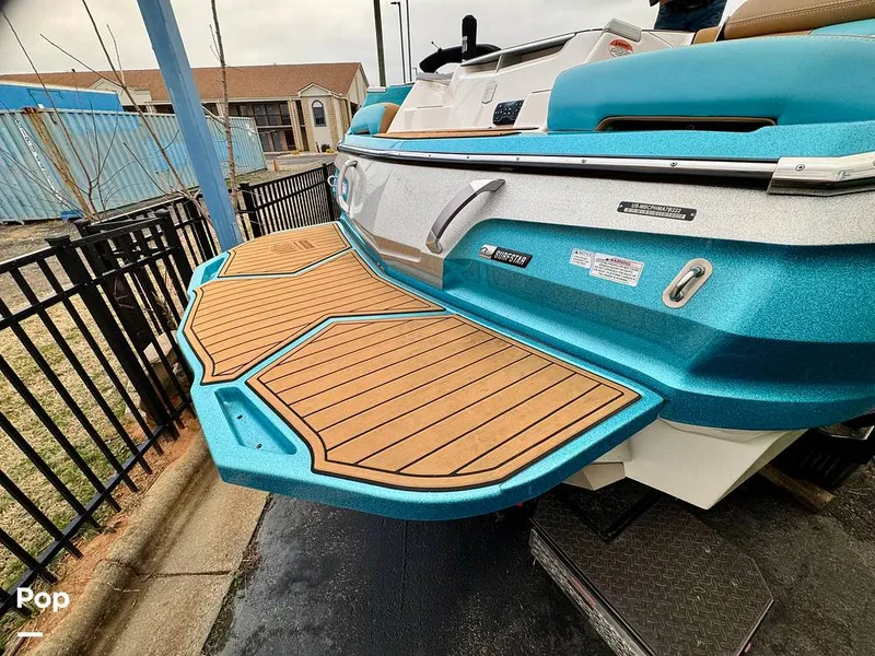 Slide: The Image of Mastercraft X24 2022 - 16236913