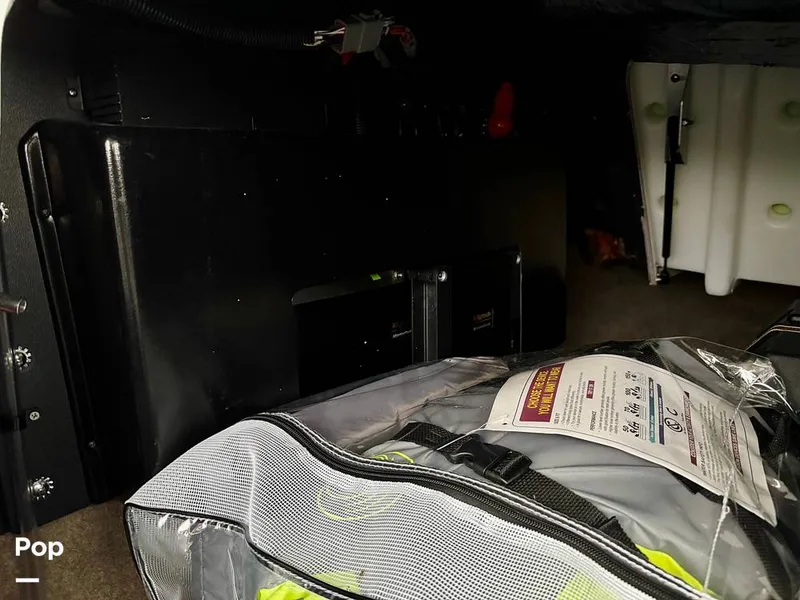 Slide: The Image of Mastercraft X24 2022 - 16236934