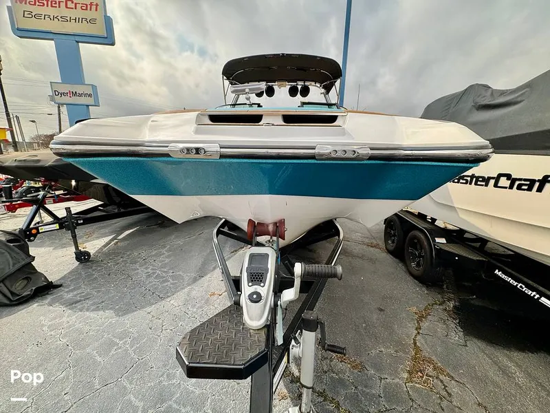 Slide: The Image of Mastercraft X24 2022 - 16236952