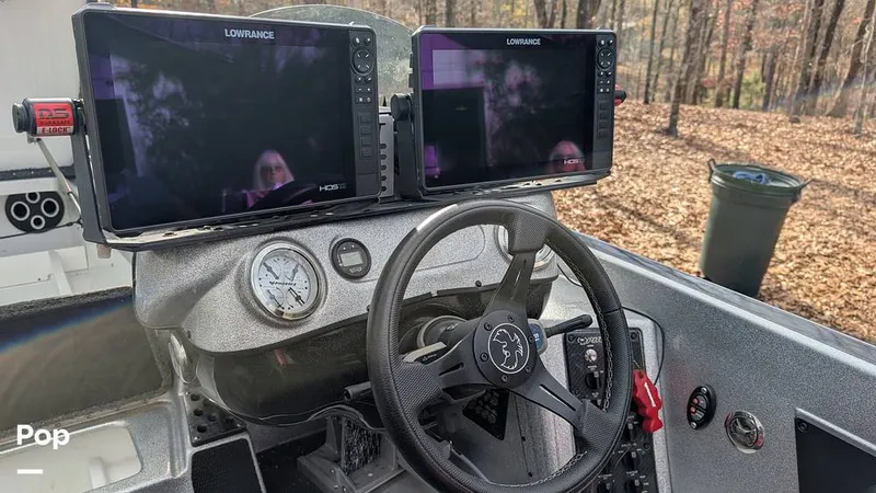 Slide: The Image of Phoenix Bass Boat 21 PHX 2023 - 16127179