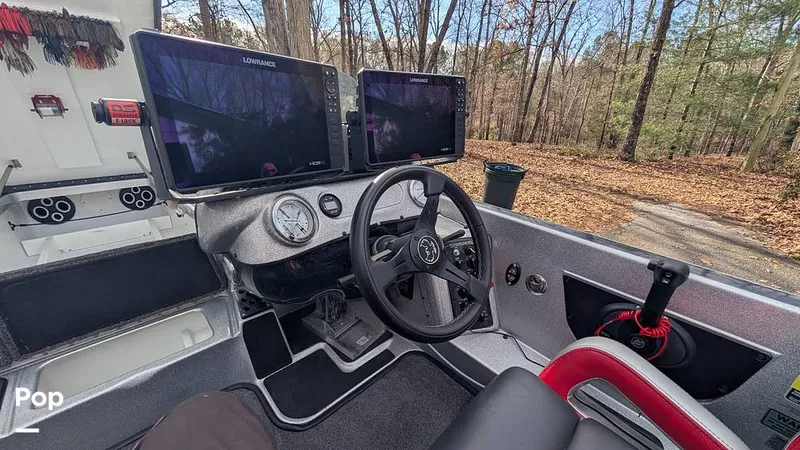 Slide: The Image of Phoenix Bass Boat 21 PHX 2023 - 16127139