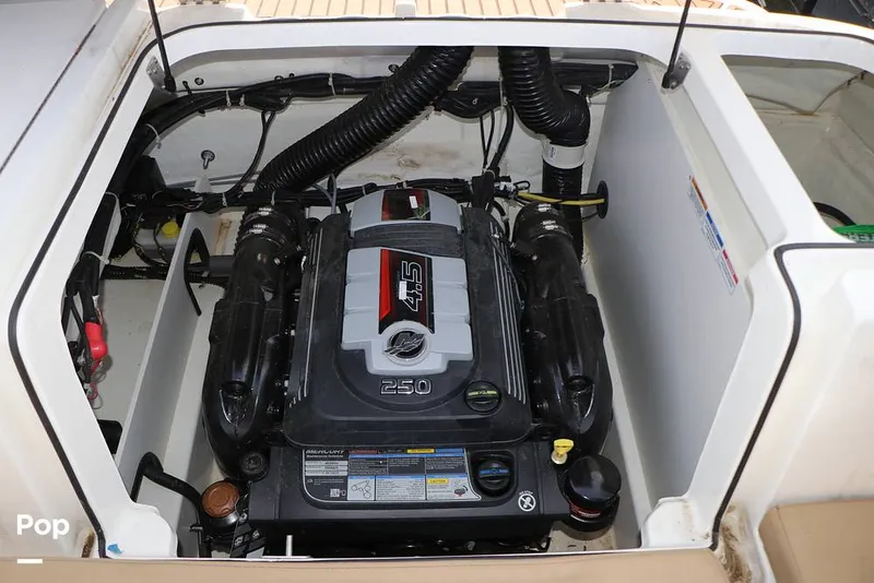 Slide: The Image of Bayliner VR5 I/O 2023 - 16130446