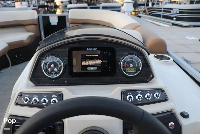 Slide: The Image of Lowe SS230 W 2024 - 16109594