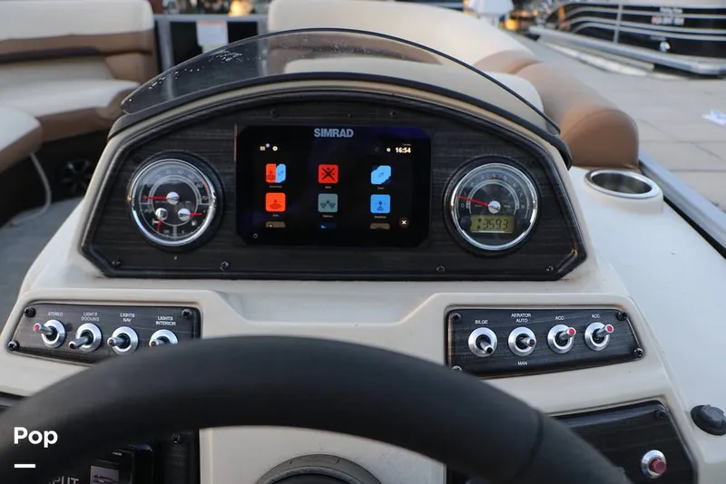 Slide: The Image of Lowe SS230 W 2024 - 16109595