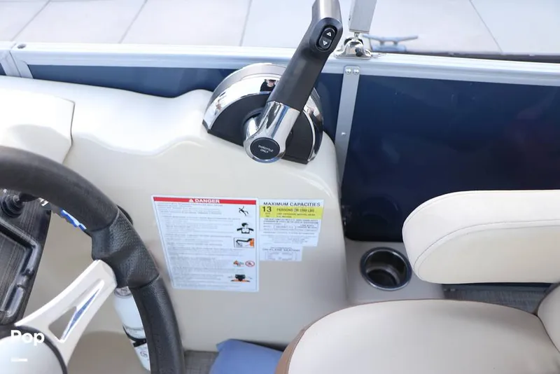 Slide: The Image of Lowe SS230 W 2024 - 16109565