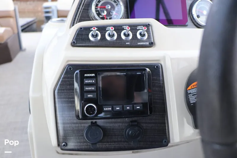 Slide: The Image of Lowe SS230 W 2024 - 16109568