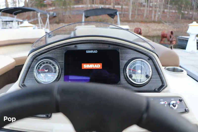 Slide: The Image of Lowe SS230 W 2024 - 16109570