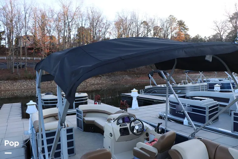 Slide: The Image of Lowe SS230 W 2024 - 16109554