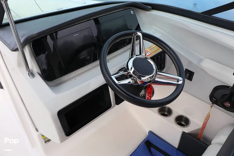 Slide: The Image of Regal LS2 2023 - 16109480