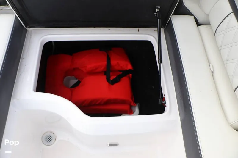 Slide: The Image of Regal LS2 2023 - 16109485