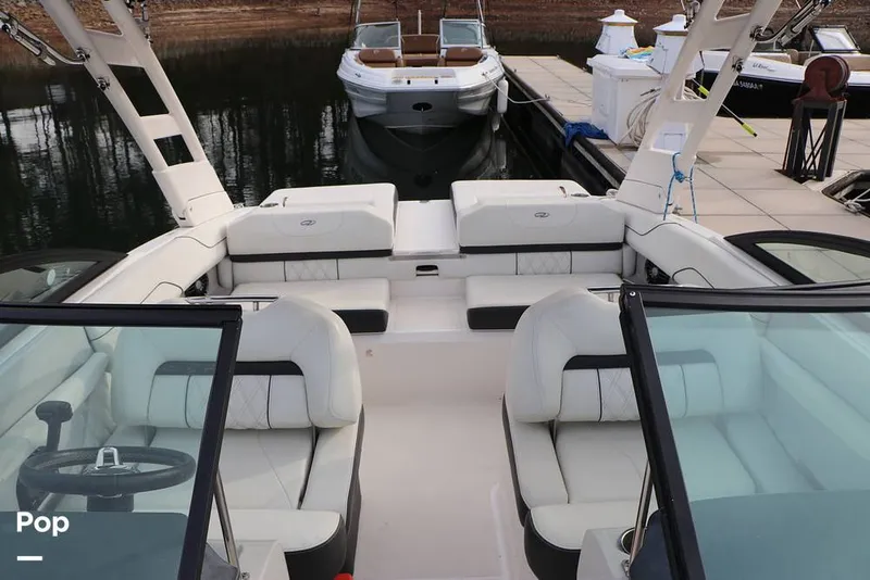 Slide: The Image of Regal LS2 2023 - 16109473